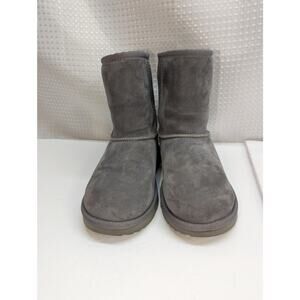 Ugg girls 3, med gray,calf height,
